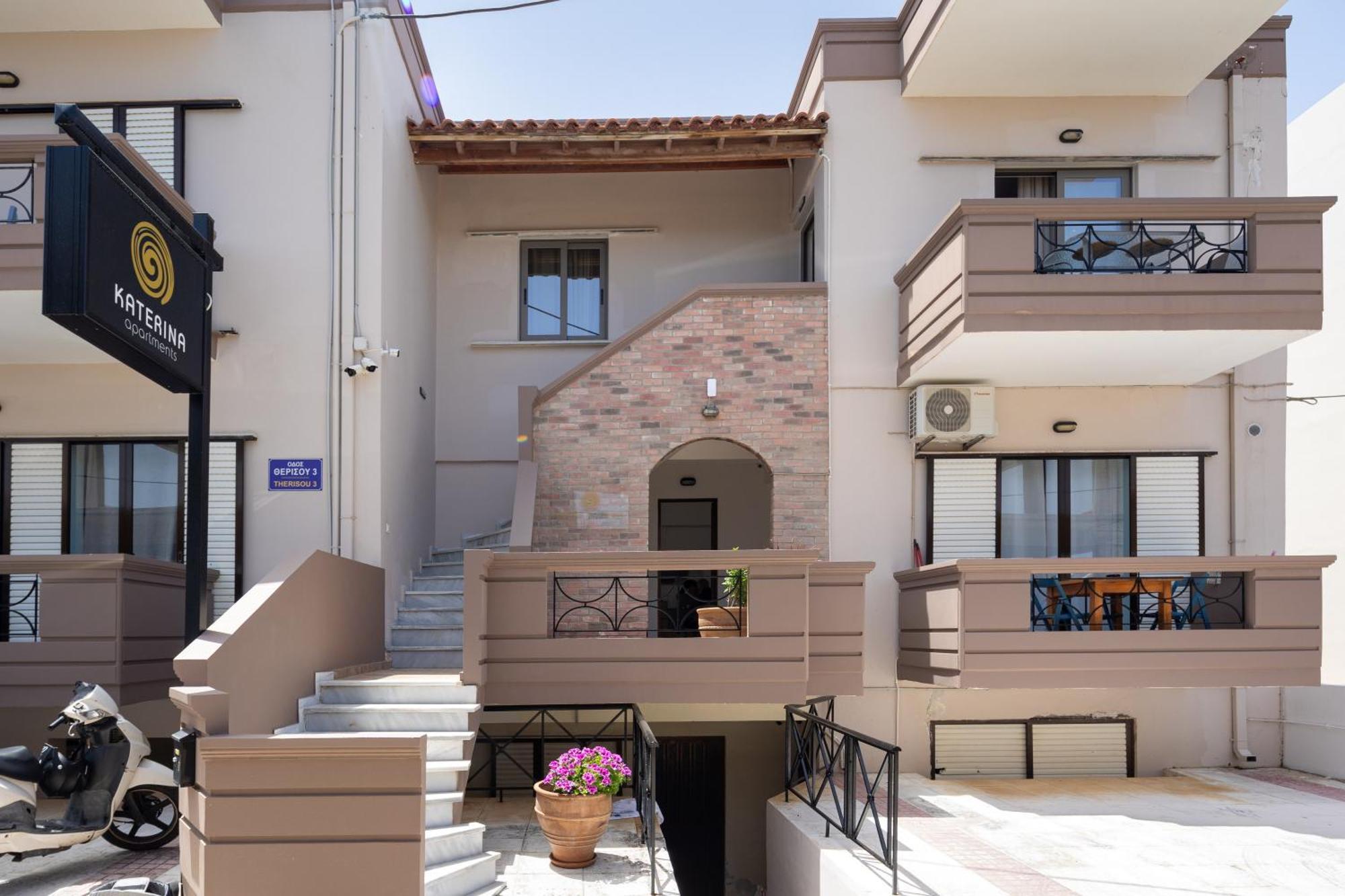 Katerina Apartments Kato Daratso Esterno foto